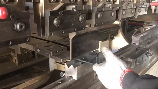 Boulon en aluminium formé d'emboutissage de tôle d'usine OEM Chine